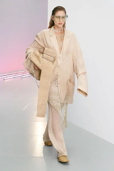 Look 5